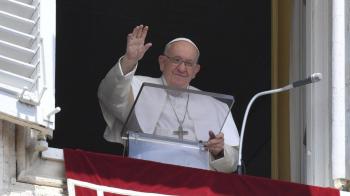 Papa Francisco explica como o Espírito Santo nos liberta do medo